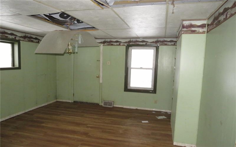 8 Ziskind Rd, Fredericktown, 15333, ,Multi-unit,For Sale,Ziskind Rd,1690404