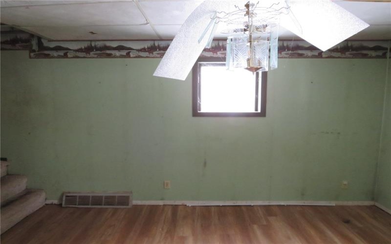 8 Ziskind Rd, Fredericktown, 15333, ,Multi-unit,For Sale,Ziskind Rd,1690404