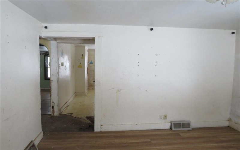 8 Ziskind Rd, Fredericktown, 15333, ,Multi-unit,For Sale,Ziskind Rd,1690404