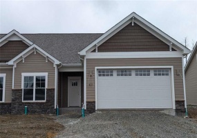 411 Castle Mountain Ct, Latrobe, 15650, 3 Bedrooms Bedrooms, 7 Rooms Rooms,3 BathroomsBathrooms,Residential,For Sale,Castle Mountain Ct,1690428