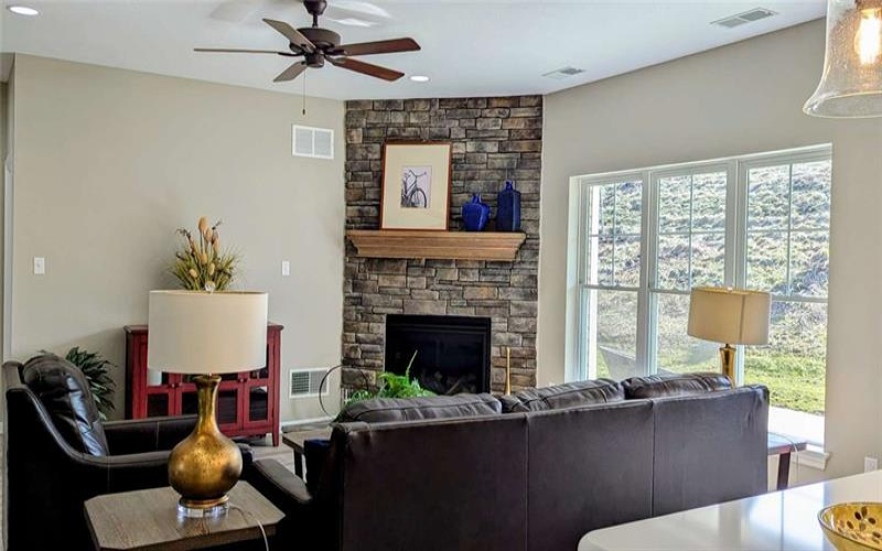 411 Castle Mountain Ct, Latrobe, 15650, 3 Bedrooms Bedrooms, 7 Rooms Rooms,3 BathroomsBathrooms,Residential,For Sale,Castle Mountain Ct,1690428
