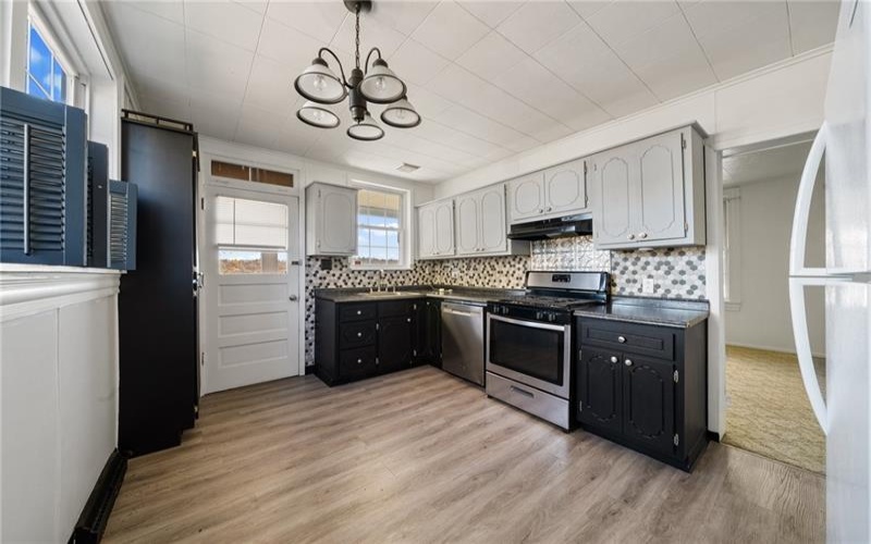 531 CONRAD STREET, Charleroi, 15022, 3 Bedrooms Bedrooms, 7 Rooms Rooms,1.1 BathroomsBathrooms,Residential,For Sale,CONRAD STREET,1677352