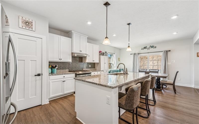334 Crossing Dr, Eighty Four, 15330, 4 Bedrooms Bedrooms, 8 Rooms Rooms,3.1 BathroomsBathrooms,Residential,For Sale,Crossing Dr,1690227