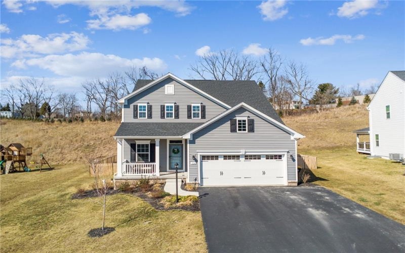 334 Crossing Dr, Eighty Four, 15330, 4 Bedrooms Bedrooms, 8 Rooms Rooms,3.1 BathroomsBathrooms,Residential,For Sale,Crossing Dr,1690227