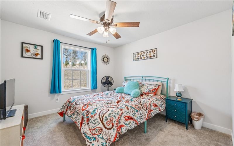 334 Crossing Dr, Eighty Four, 15330, 4 Bedrooms Bedrooms, 8 Rooms Rooms,3.1 BathroomsBathrooms,Residential,For Sale,Crossing Dr,1690227