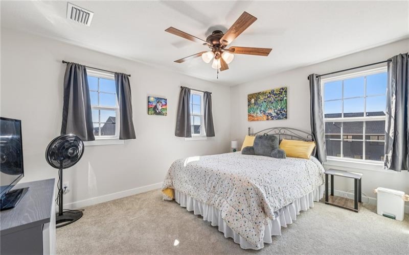 334 Crossing Dr, Eighty Four, 15330, 4 Bedrooms Bedrooms, 8 Rooms Rooms,3.1 BathroomsBathrooms,Residential,For Sale,Crossing Dr,1690227