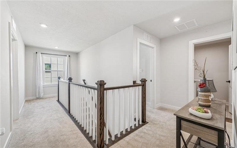 334 Crossing Dr, Eighty Four, 15330, 4 Bedrooms Bedrooms, 8 Rooms Rooms,3.1 BathroomsBathrooms,Residential,For Sale,Crossing Dr,1690227