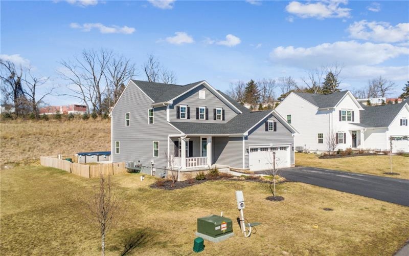334 Crossing Dr, Eighty Four, 15330, 4 Bedrooms Bedrooms, 8 Rooms Rooms,3.1 BathroomsBathrooms,Residential,For Sale,Crossing Dr,1690227