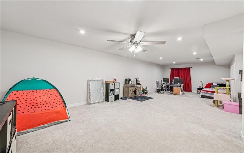 334 Crossing Dr, Eighty Four, 15330, 4 Bedrooms Bedrooms, 8 Rooms Rooms,3.1 BathroomsBathrooms,Residential,For Sale,Crossing Dr,1690227