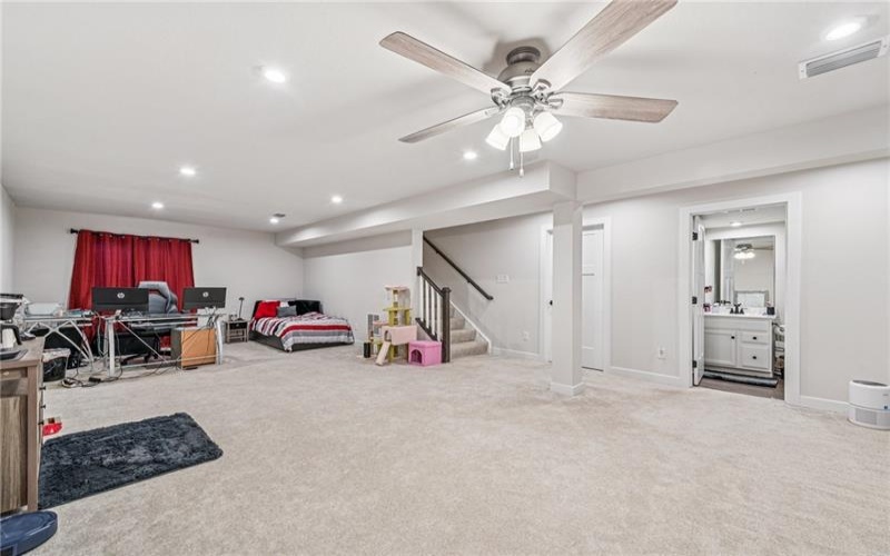 334 Crossing Dr, Eighty Four, 15330, 4 Bedrooms Bedrooms, 8 Rooms Rooms,3.1 BathroomsBathrooms,Residential,For Sale,Crossing Dr,1690227