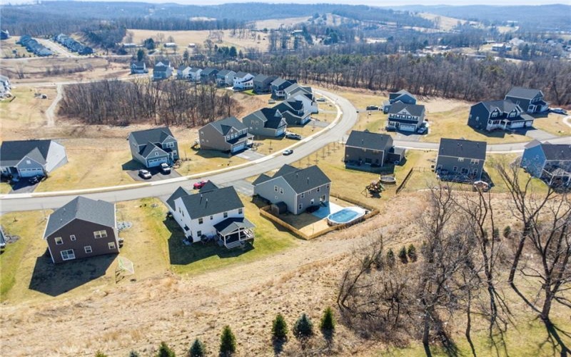 334 Crossing Dr, Eighty Four, 15330, 4 Bedrooms Bedrooms, 8 Rooms Rooms,3.1 BathroomsBathrooms,Residential,For Sale,Crossing Dr,1690227