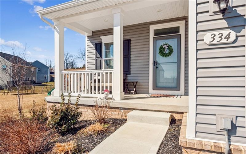 334 Crossing Dr, Eighty Four, 15330, 4 Bedrooms Bedrooms, 8 Rooms Rooms,3.1 BathroomsBathrooms,Residential,For Sale,Crossing Dr,1690227