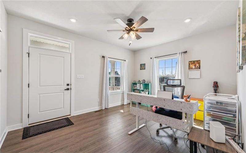 334 Crossing Dr, Eighty Four, 15330, 4 Bedrooms Bedrooms, 8 Rooms Rooms,3.1 BathroomsBathrooms,Residential,For Sale,Crossing Dr,1690227