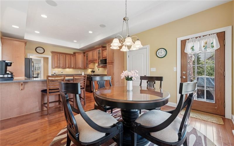 1012 Country Club Dr, Jeannette, 15644, 4 Bedrooms Bedrooms, 13 Rooms Rooms,3.1 BathroomsBathrooms,Residential,For Sale,Country Club Dr,1690399