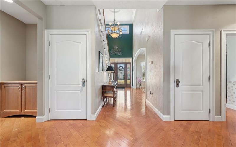 1012 Country Club Dr, Jeannette, 15644, 4 Bedrooms Bedrooms, 13 Rooms Rooms,3.1 BathroomsBathrooms,Residential,For Sale,Country Club Dr,1690399