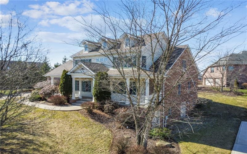 1012 Country Club Dr, Jeannette, 15644, 4 Bedrooms Bedrooms, 13 Rooms Rooms,3.1 BathroomsBathrooms,Residential,For Sale,Country Club Dr,1690399