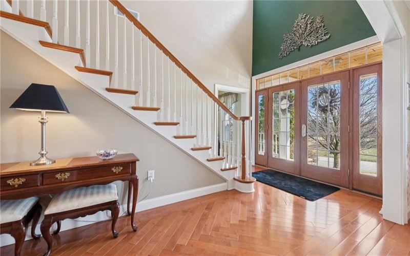 1012 Country Club Dr, Jeannette, 15644, 4 Bedrooms Bedrooms, 13 Rooms Rooms,3.1 BathroomsBathrooms,Residential,For Sale,Country Club Dr,1690399