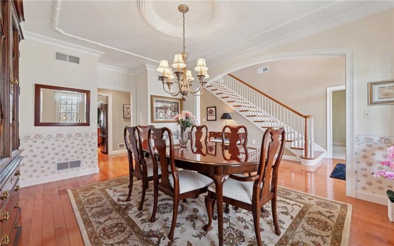 1012 Country Club Dr, Jeannette, 15644, 4 Bedrooms Bedrooms, 13 Rooms Rooms,3.1 BathroomsBathrooms,Residential,For Sale,Country Club Dr,1690399