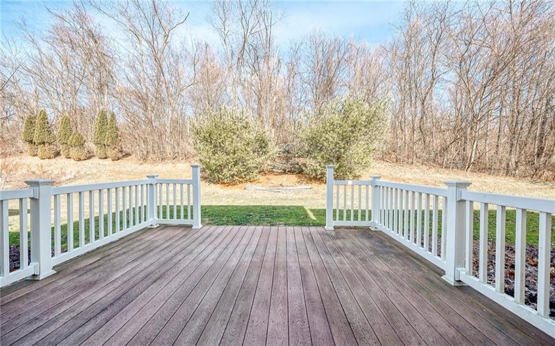 127 Fairway Landings Dr, Canonsburg, 15317, 2 Bedrooms Bedrooms, 8 Rooms Rooms,2.2 BathroomsBathrooms,Residential,For Sale,Fairway Landings Dr,1690495