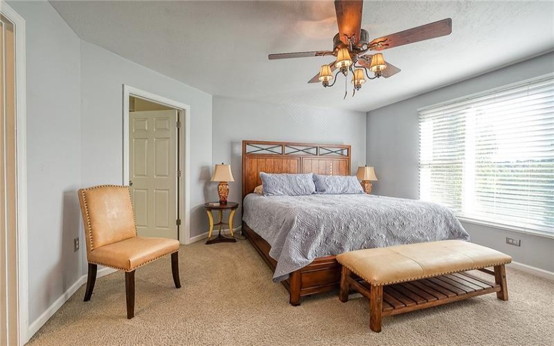 127 Fairway Landings Dr, Canonsburg, 15317, 2 Bedrooms Bedrooms, 8 Rooms Rooms,2.2 BathroomsBathrooms,Residential,For Sale,Fairway Landings Dr,1690495