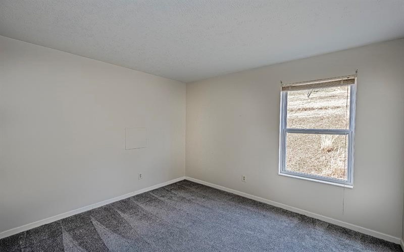 528 Potomac Dr, Washington, 15301, 4 Bedrooms Bedrooms, 10 Rooms Rooms,3.1 BathroomsBathrooms,Residential,For Sale,Potomac Dr,1690505