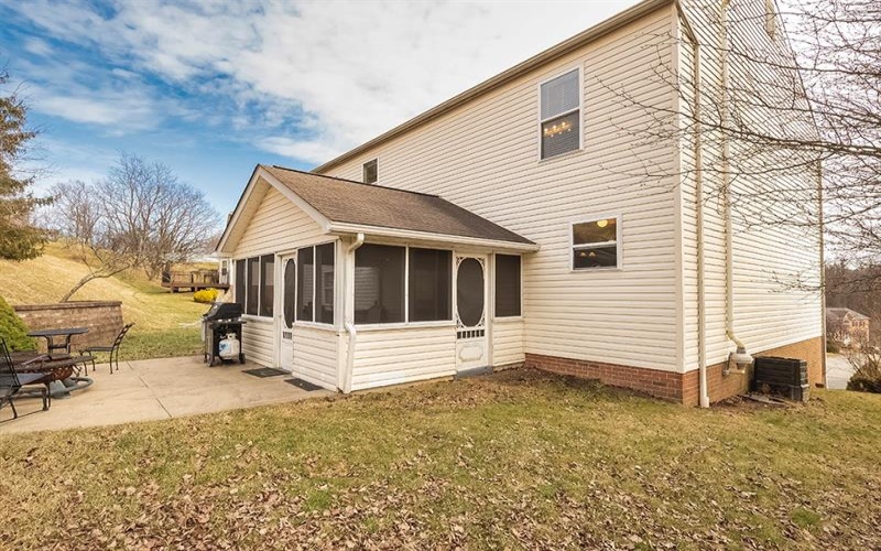 528 Potomac Dr, Washington, 15301, 4 Bedrooms Bedrooms, 10 Rooms Rooms,3.1 BathroomsBathrooms,Residential,For Sale,Potomac Dr,1690505