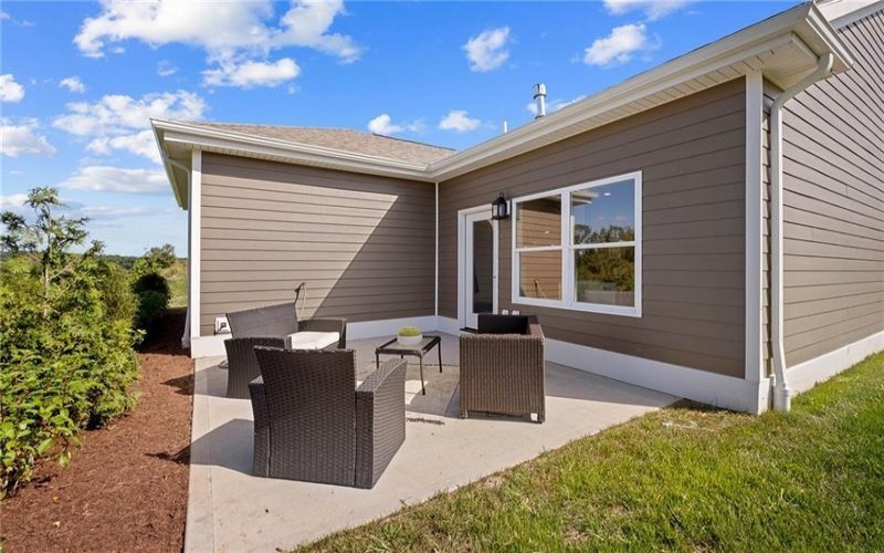 1054 Lakeside Dr., McDonald, 15057, 3 Bedrooms Bedrooms, 9 Rooms Rooms,2 BathroomsBathrooms,Residential,For Sale,Lakeside Dr.,1690656