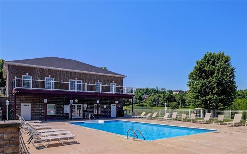1054 Lakeside Dr., McDonald, 15057, 3 Bedrooms Bedrooms, 9 Rooms Rooms,2 BathroomsBathrooms,Residential,For Sale,Lakeside Dr.,1690656