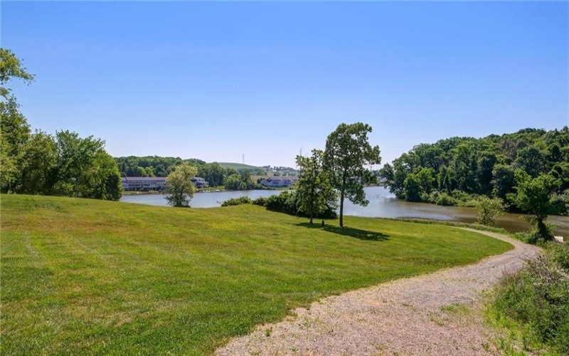 1054 Lakeside Dr., McDonald, 15057, 3 Bedrooms Bedrooms, 9 Rooms Rooms,2 BathroomsBathrooms,Residential,For Sale,Lakeside Dr.,1690656
