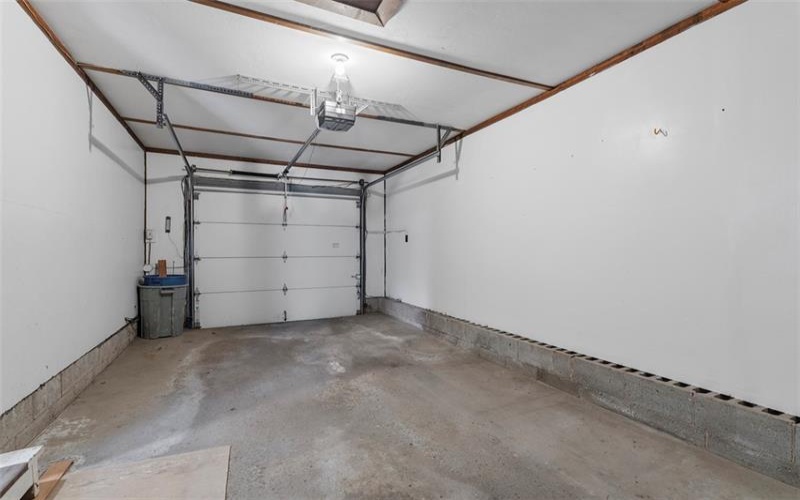 204 Quail Dr, Greensburg, 15601, 2 Bedrooms Bedrooms, ,1 BathroomBathrooms,Residential,For Sale,Quail Dr,1690604