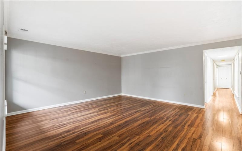128 Roscommon PLace, Canonsburg, 15317, 3 Bedrooms Bedrooms, 9 Rooms Rooms,2 BathroomsBathrooms,Residential,For Sale,Roscommon PLace,1690682