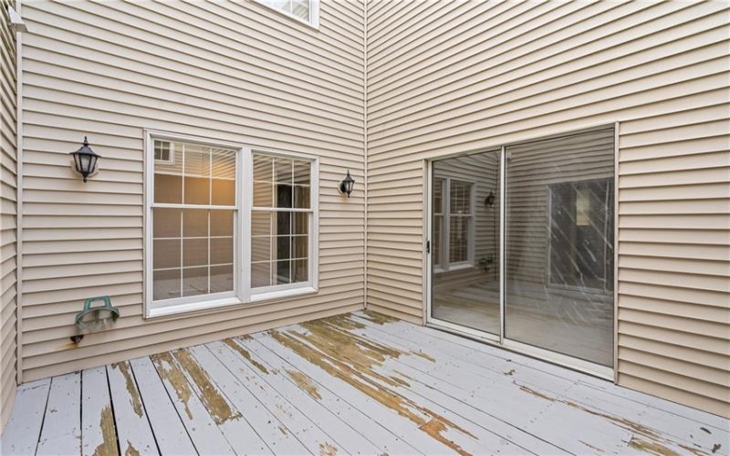 128 Roscommon PLace, Canonsburg, 15317, 3 Bedrooms Bedrooms, 9 Rooms Rooms,2 BathroomsBathrooms,Residential,For Sale,Roscommon PLace,1690682