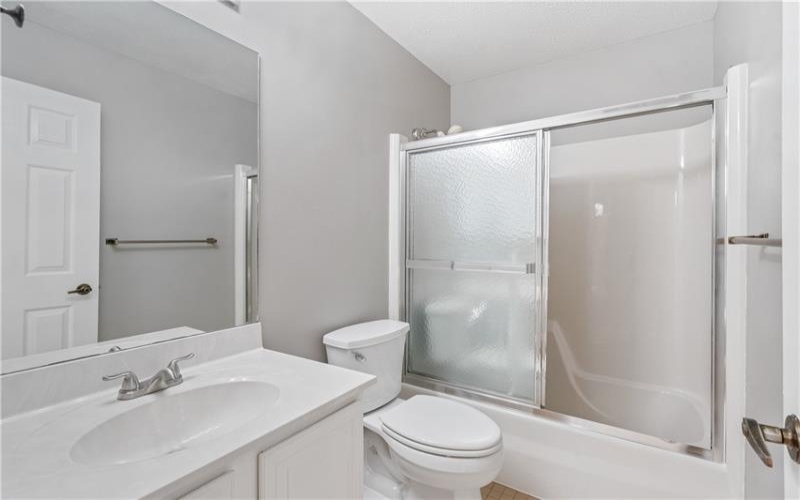 128 Roscommon PLace, Canonsburg, 15317, 3 Bedrooms Bedrooms, 9 Rooms Rooms,2 BathroomsBathrooms,Residential,For Sale,Roscommon PLace,1690682