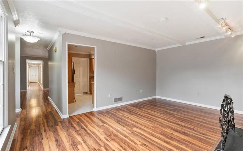 128 Roscommon PLace, Canonsburg, 15317, 3 Bedrooms Bedrooms, 9 Rooms Rooms,2 BathroomsBathrooms,Residential,For Sale,Roscommon PLace,1690682