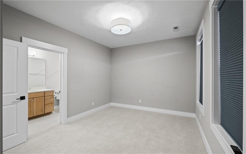 425 Magnolia Dr, Venetia, 15367, 3 Bedrooms Bedrooms, 7 Rooms Rooms,2.1 BathroomsBathrooms,Residential,For Sale,Magnolia Dr,1690546