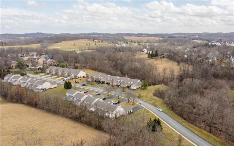 1045 Surrey Woods Dr, Canonsburg, 15317, 3 Bedrooms Bedrooms, 10 Rooms Rooms,2.1 BathroomsBathrooms,Residential,For Sale,Surrey Woods Dr,1690582
