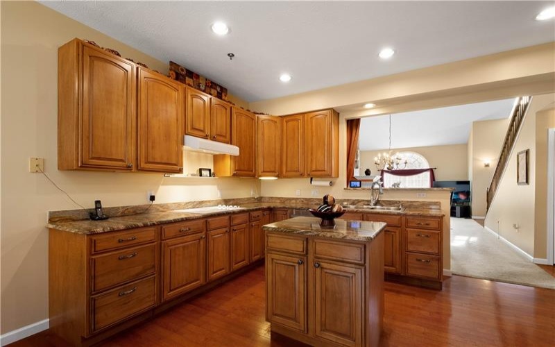 1045 Surrey Woods Dr, Canonsburg, 15317, 3 Bedrooms Bedrooms, 10 Rooms Rooms,2.1 BathroomsBathrooms,Residential,For Sale,Surrey Woods Dr,1690582