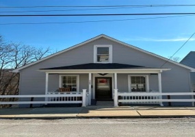144 Vine St, Canonsburg, 15317, 3 Bedrooms Bedrooms, 7 Rooms Rooms,2 BathroomsBathrooms,Residential,For Sale,Vine St,1690367