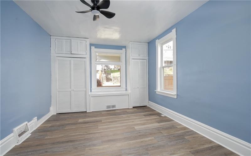 216 4th St, Youngwood, 15697, 4 Bedrooms Bedrooms, 11 Rooms Rooms,2.1 BathroomsBathrooms,Residential,For Sale,4th St,1690992