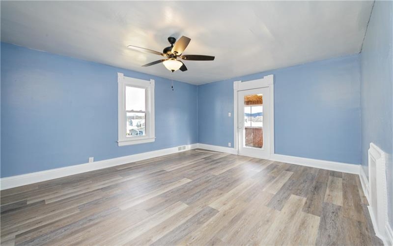 216 4th St, Youngwood, 15697, 4 Bedrooms Bedrooms, 11 Rooms Rooms,2.1 BathroomsBathrooms,Residential,For Sale,4th St,1690992