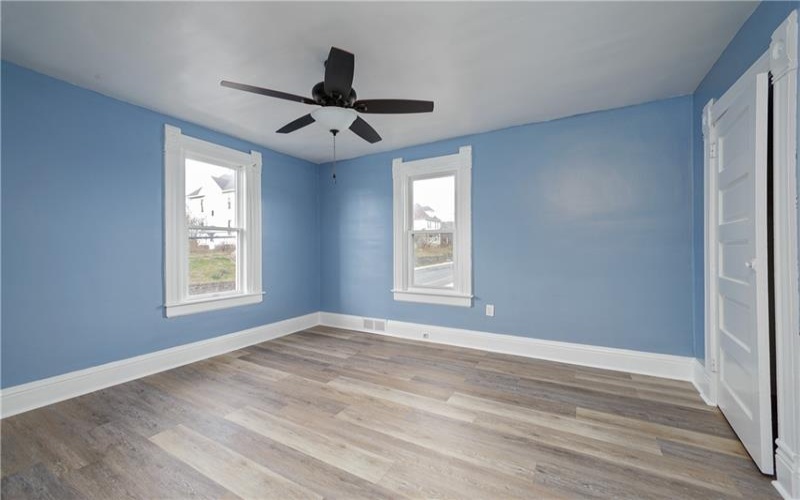 216 4th St, Youngwood, 15697, 4 Bedrooms Bedrooms, 11 Rooms Rooms,2.1 BathroomsBathrooms,Residential,For Sale,4th St,1690992