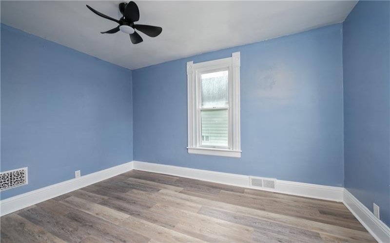 216 4th St, Youngwood, 15697, 4 Bedrooms Bedrooms, 11 Rooms Rooms,2.1 BathroomsBathrooms,Residential,For Sale,4th St,1690992