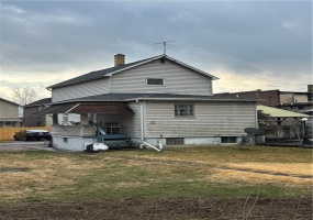 325 Quay Street, East Vandergrift, 15629, ,Multi-unit,For Sale,Quay Street,1690974