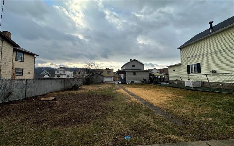 325 Quay Street, East Vandergrift, 15629, ,Multi-unit,For Sale,Quay Street,1690974