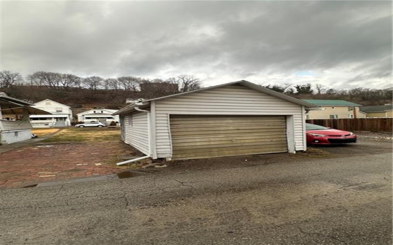 325 Quay Street, East Vandergrift, 15629, ,Multi-unit,For Sale,Quay Street,1690974