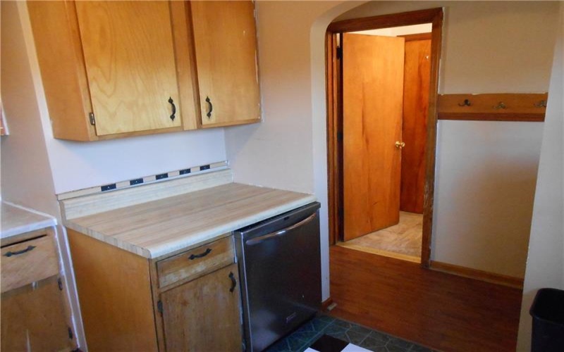 516 Oneida St, Monessen, 15062, 2 Bedrooms Bedrooms, ,1 BathroomBathrooms,Lease,For Sale,Oneida St,1691026