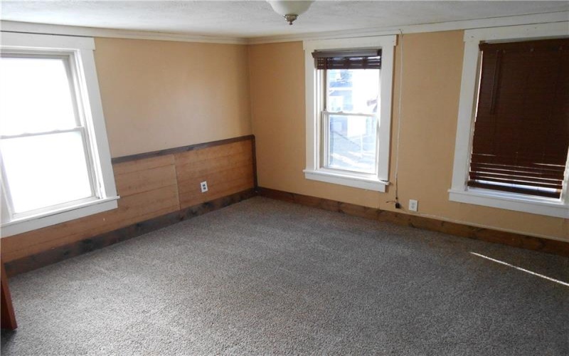 516 Oneida St, Monessen, 15062, 2 Bedrooms Bedrooms, ,1 BathroomBathrooms,Lease,For Sale,Oneida St,1691026