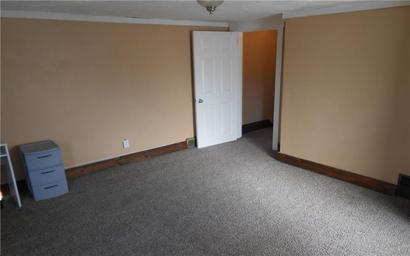 516 Oneida St, Monessen, 15062, 2 Bedrooms Bedrooms, ,1 BathroomBathrooms,Lease,For Sale,Oneida St,1691026