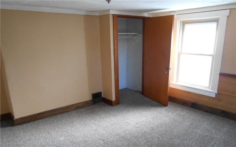 516 Oneida St, Monessen, 15062, 2 Bedrooms Bedrooms, ,1 BathroomBathrooms,Lease,For Sale,Oneida St,1691026