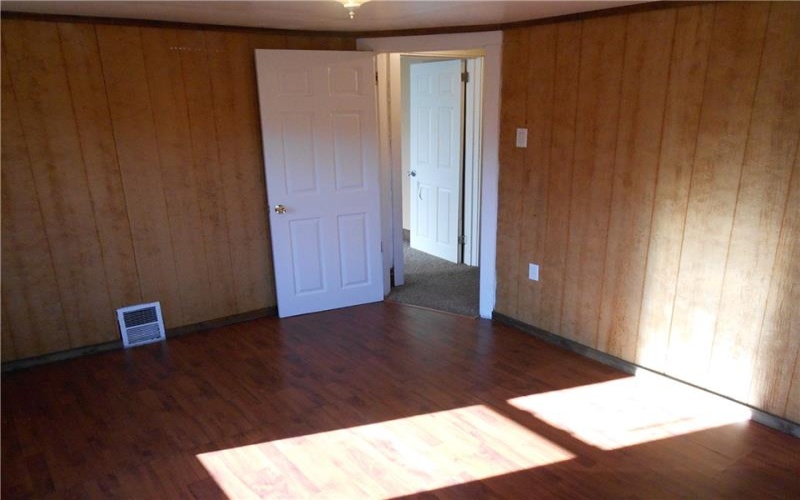 516 Oneida St, Monessen, 15062, 2 Bedrooms Bedrooms, ,1 BathroomBathrooms,Lease,For Sale,Oneida St,1691026